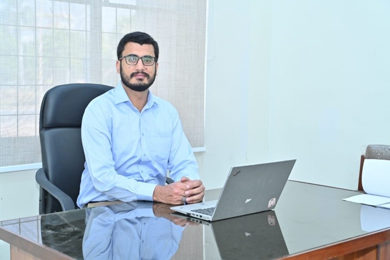 WAQAR PERVAIZ